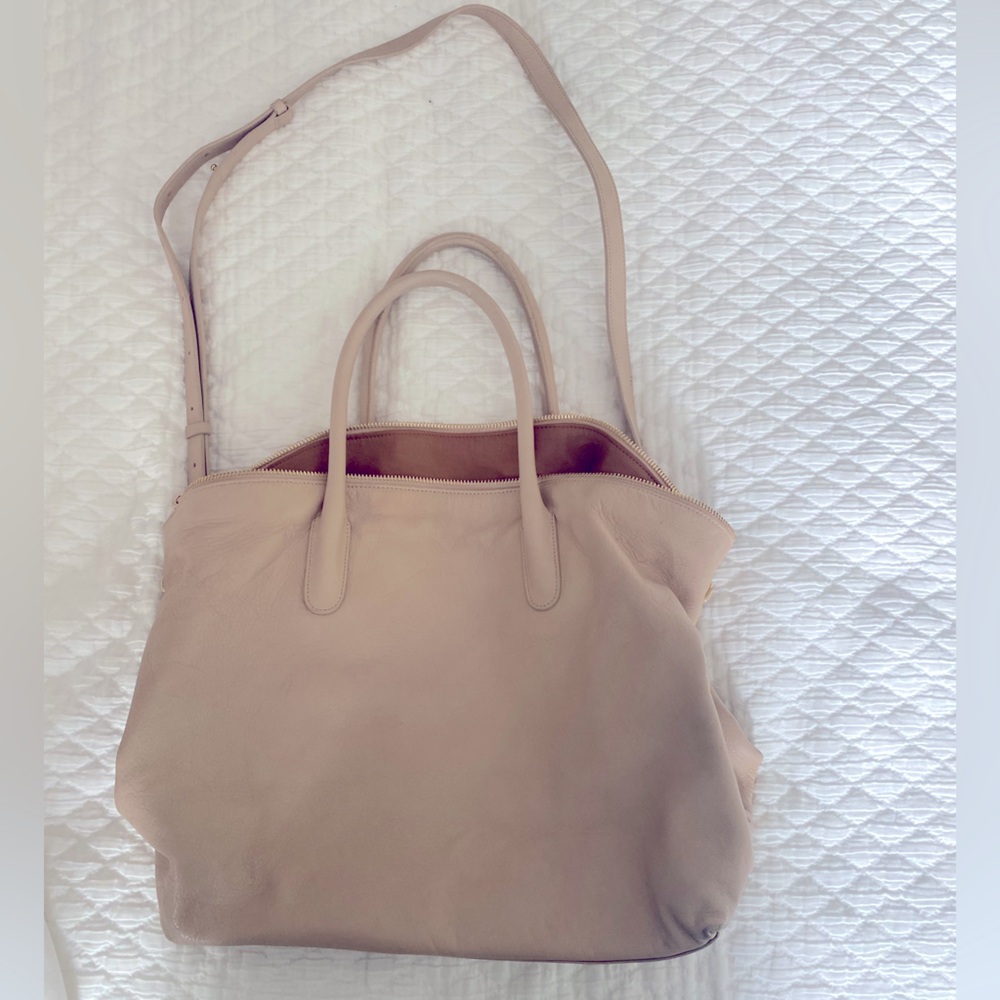 Cuyana crossbody/shoulder bag